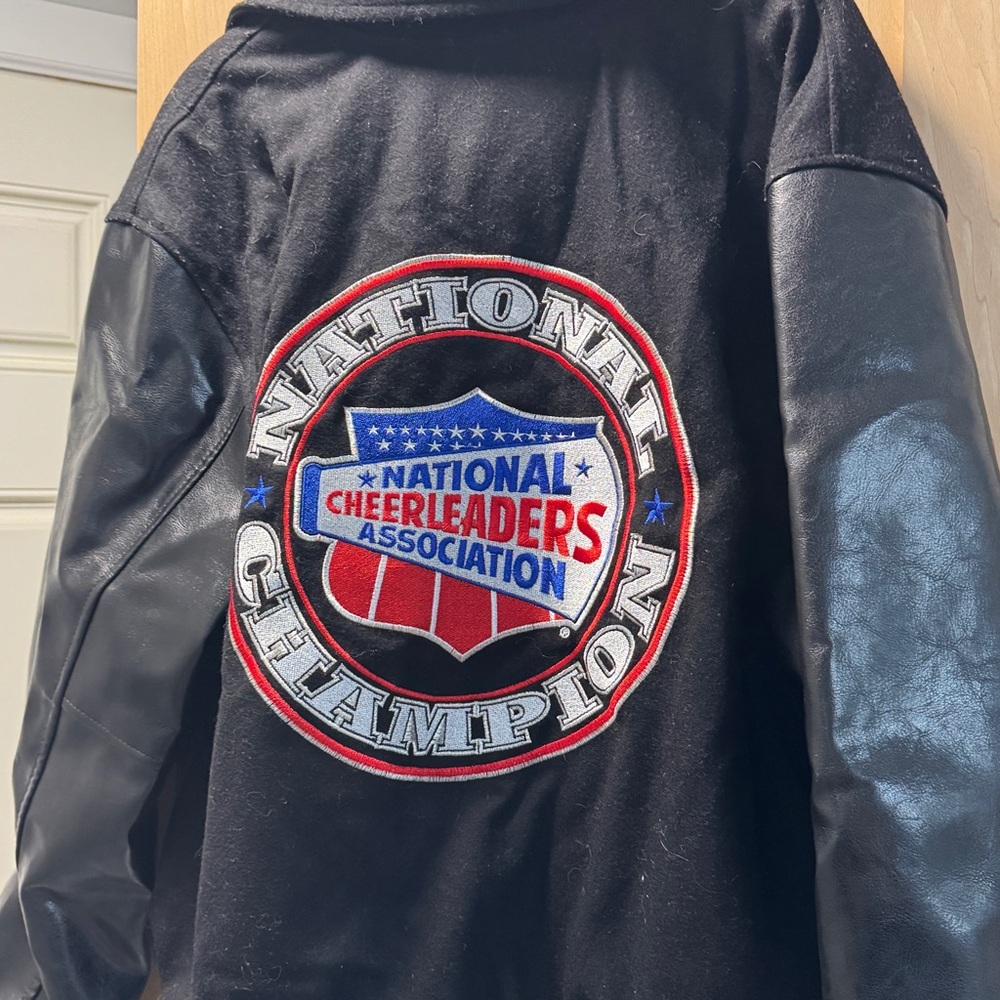 NCA National Cheerleaders Champion Varsity Jacket ~ LIKE NEW ~ Large‎